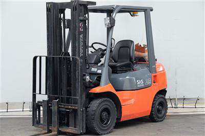 Вилочный погрузчик Toyota 42-7FGF25