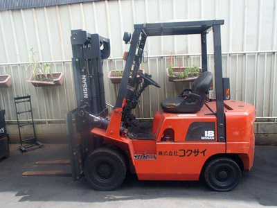 Дизельный погрузчик Nissan NQJ01A18(FD18)