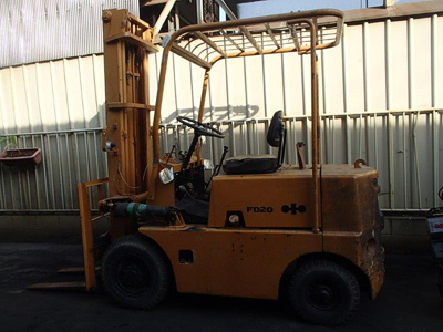 Дизельный погрузчик Komatsu FD20-6