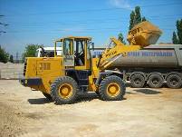 Фронтальный погрузчик PN 936