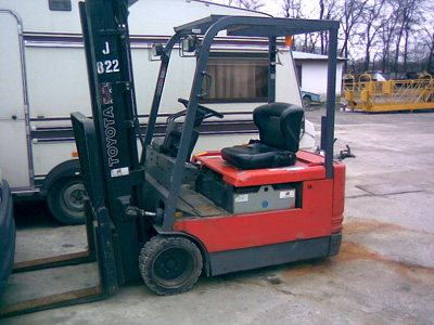 Электропогрузчик Toyota 5FBE15