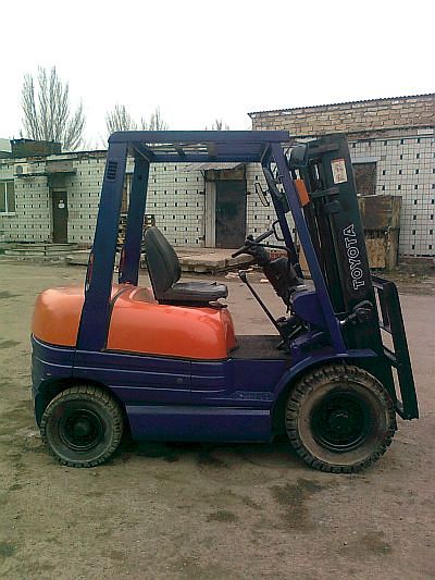 Бензиновый погрузчик Toyota 40-6FG23 (3)