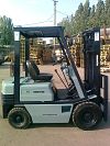 Дизельный погрузчик Komatsu FD15L-15 (2)