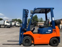 Газовий навантажувач Toyota 7FG15 (2)