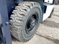 Бензиновый погрузчик Komatsu FG20-11 (9)