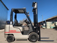 Вилочный погрузчик Nissan P1F1A20D (3)