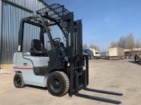 Бензиновый погрузчик Nissan L01A15