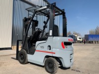 Бензиновый погрузчик Nissan L01A15 (4)