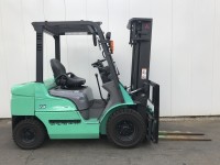 Бензиновый погрузчик Mitsubishi FG25D (2)