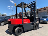 Бензиновый погрузчик Nissan LPJ02A25 (4)