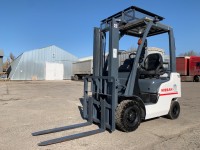 Вилочний навантажувач Nissan P1F1A15D (2)