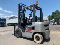 Вилочний навантажувач Nissan P1F2A20J (3)