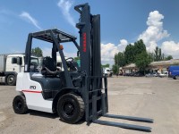 Вилочний навантажувач Nissan P1F2A20D (4)
