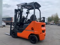 Вилочний навантажувач TCM FGE15T5 (3)