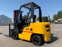 Вилочний навантажувач Nissan U1F2A25D (3)