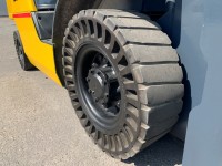 Вилочний навантажувач Nissan U1F2A25D (9)