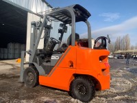 Вилочний навантажувач TCM FHGE20T5 (3)
