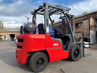 Вилочний навантажувач Nissan UG1F2A30D (4)