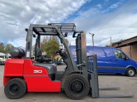 Вилочний навантажувач Nissan UG1F2A30D (6)