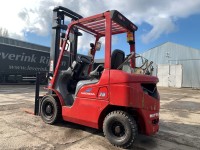 Вилочний навантажувач Mitsubishi FGE20T-F17D (3)