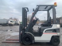 Вилочний навантажувач Nissan P1F1A10D