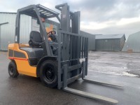 Вилочний навантажувач Nissan P1F2A25J (5)