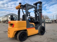 Вилочний навантажувач Nissan UGL02A35W (4)