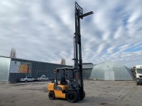 Вилочний навантажувач Nissan UGL02A35W (7)