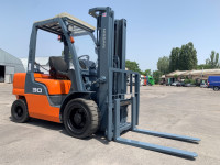 Вилочний навантажувач Nissan UGL02A30W (5)