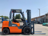 Вилочний навантажувач Nissan UGL02A30W (6)