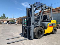 Вилочний навантажувач Nissan UG1F2A30D (2)