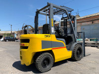 Вилочний навантажувач Nissan UG1F2A30D (4)