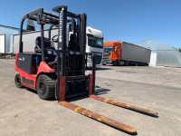Вилочний електронавантажувач NYK FB25PLN (5)
