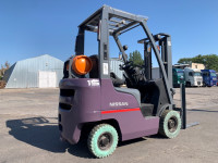Вилочний навантажувач Nissan P1F1A15D (4)