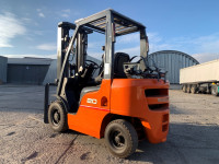 Вилочний навантажувач Nissan P1F2A20D (3)
