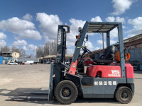 Вилочний навантажувач Nissan J01A15