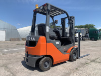 Вилочний навантажувач Toyota 02-8FD15 (4)