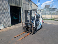 Вилочний навантажувач Nissan AP1F2A25D (2)