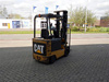Электропогрузчик CAT Lift Trucks EC25LNY (3)