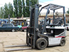 Электропогрузчик Nissan K1B1L15 (2)